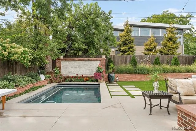 101 S Grape Street Denver, CO 80246
