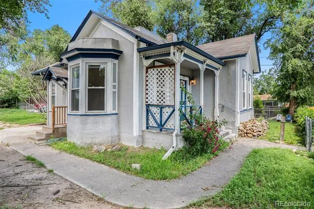 1914 E Monument Street Colorado Springs, CO 80909