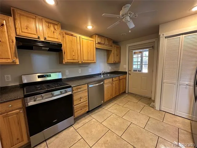 1914 E Monument Street Colorado Springs, CO 80909
