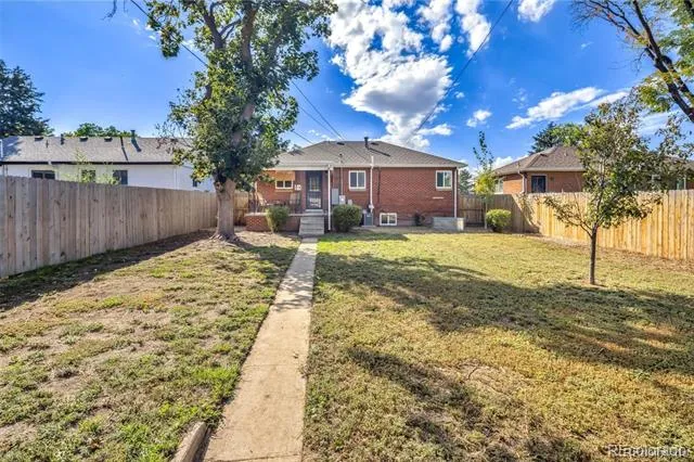 3300 Bellaire Street Denver, CO 80207