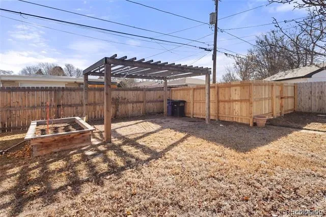 3300 Bellaire Street Denver, CO 80207