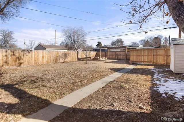 3300 Bellaire Street Denver, CO 80207