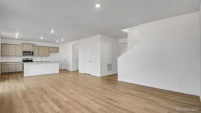 43033 Castle Stuart Street Elizabeth, CO 80107