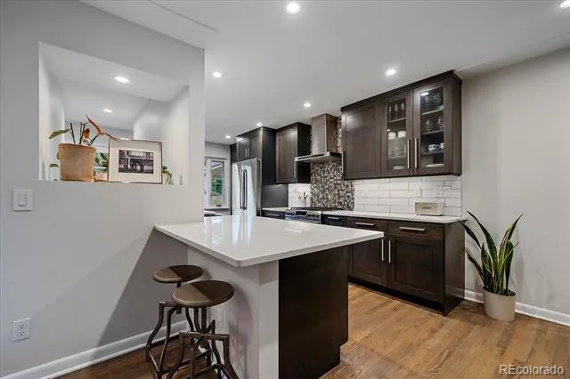 6046 S Valleyview Street Littleton, CO 80120