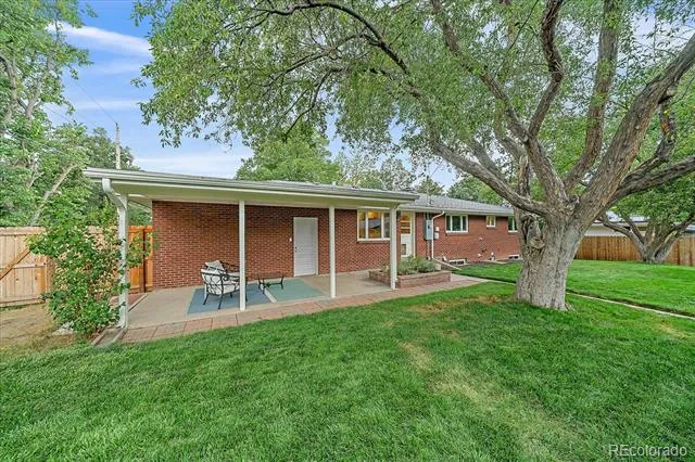 6046 S Valleyview Street Littleton, CO 80120