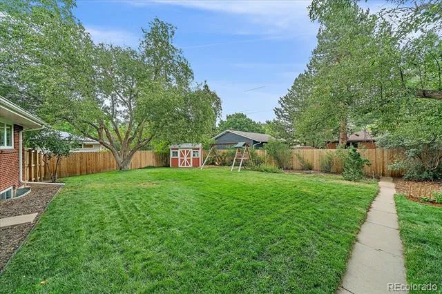 6046 S Valleyview Street Littleton, CO 80120