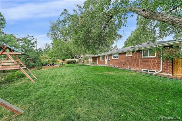 6046 S Valleyview Street Littleton, CO 80120