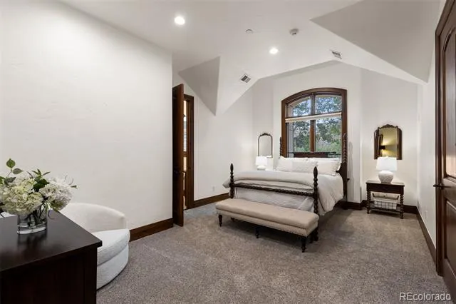 1043 Meteor Place Castle Rock, CO 80108