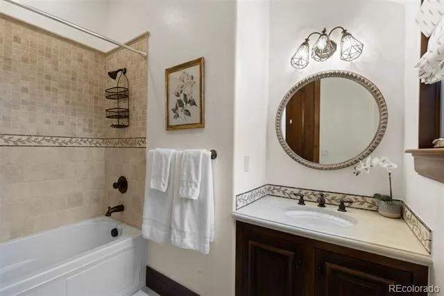 1043 Meteor Place Castle Rock, CO 80108