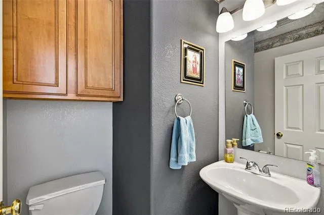 5410 S Shawnee Way Aurora, CO 80015