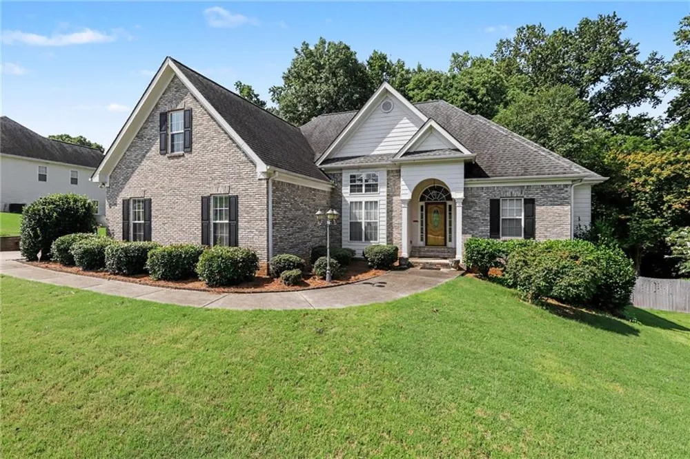 1264 Harvest Lane Hoschton, GA 30548