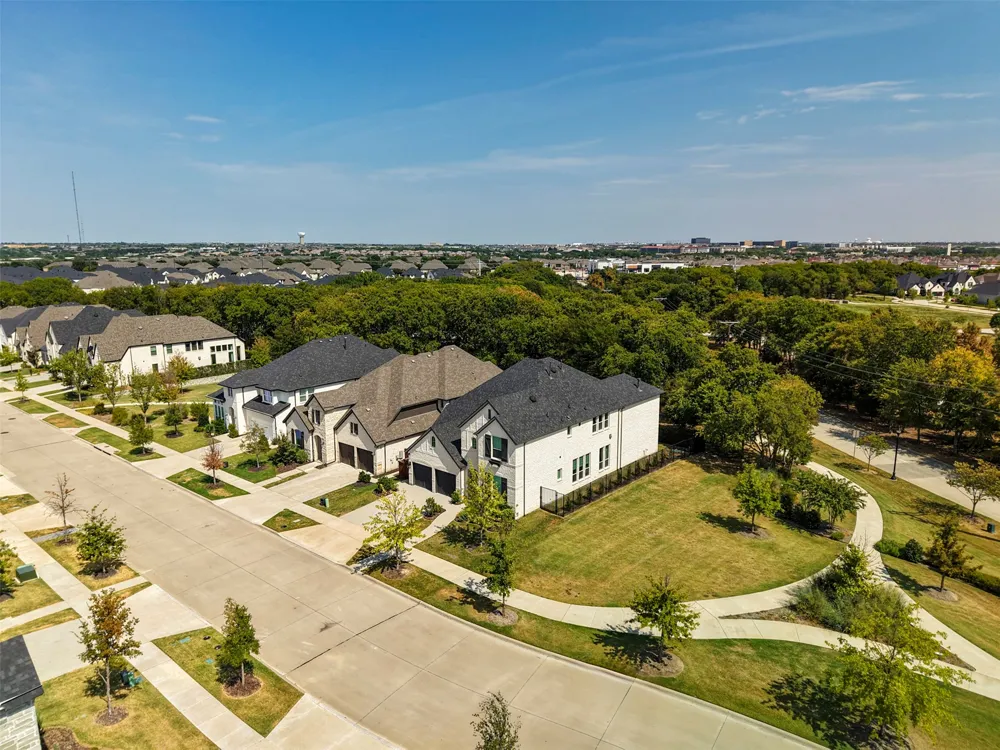 15561 Songbird Street Frisco, TX 75035