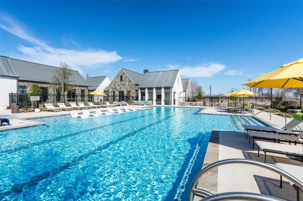 15561 Songbird Street Frisco, TX 75035