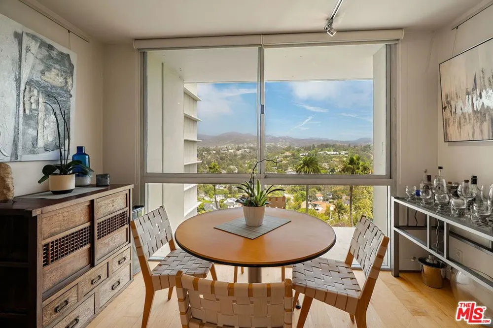 201 Ocean Avenue #1105P Santa Monica, CA 90402