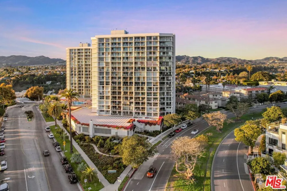 201 Ocean Avenue #1105P Santa Monica, CA 90402