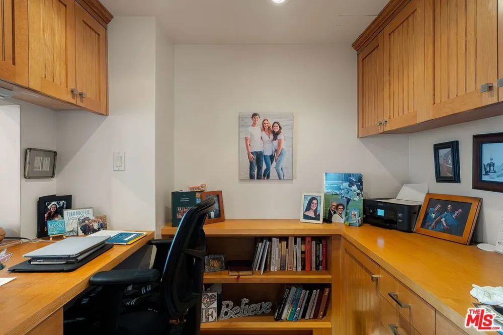 201 Ocean Avenue #1105P Santa Monica, CA 90402