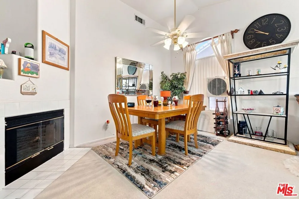 2462 Lancewood Avenue Rialto, CA 92377