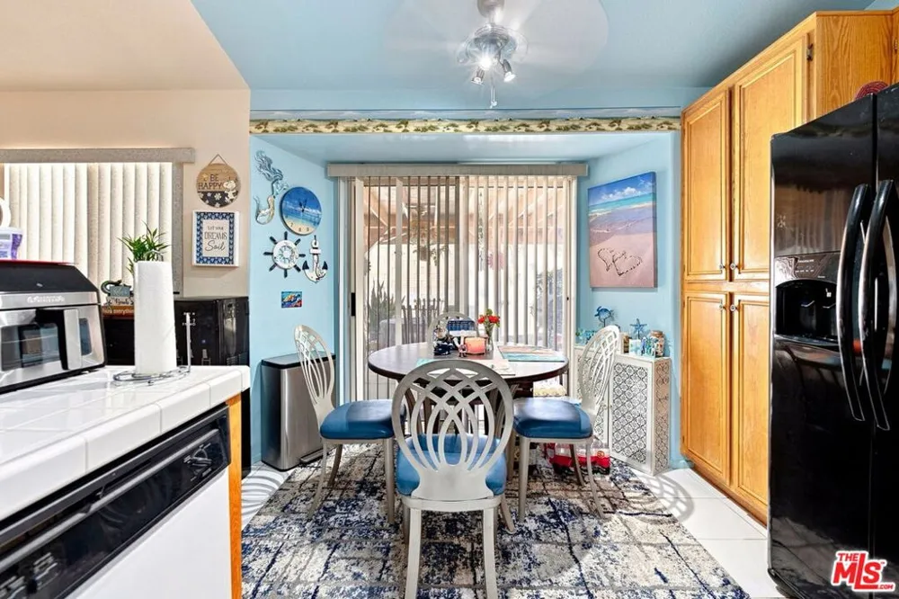 2462 Lancewood Avenue Rialto, CA 92377