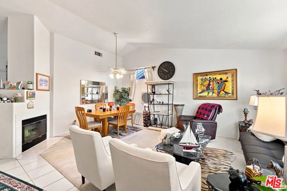 2462 Lancewood Avenue Rialto, CA 92377
