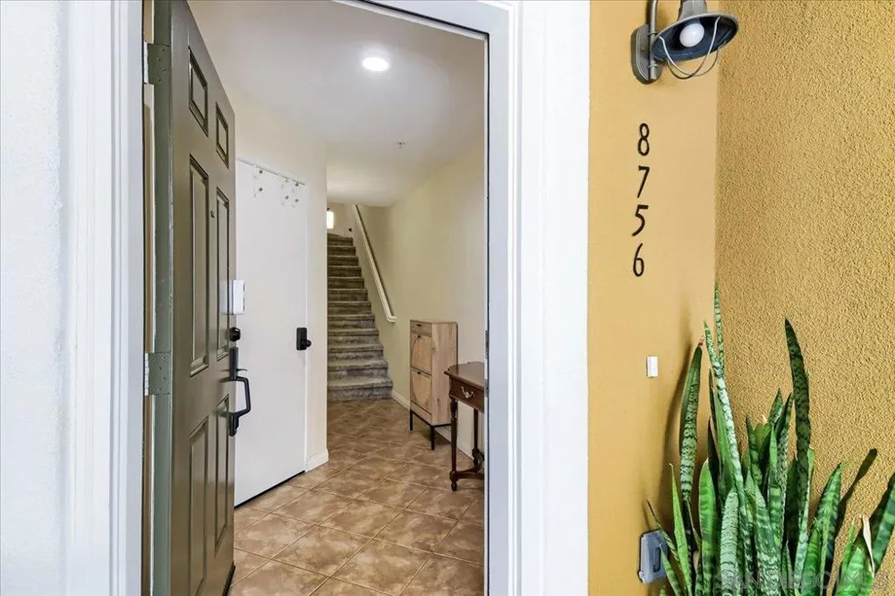 8756 Concourse Ct. San Diego, CA 92123