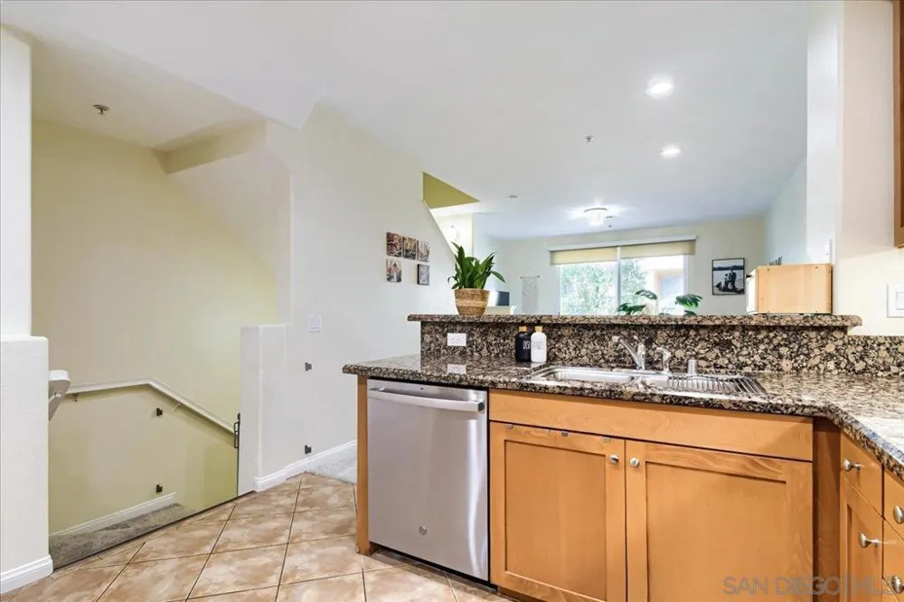 8756 Concourse Ct. San Diego, CA 92123