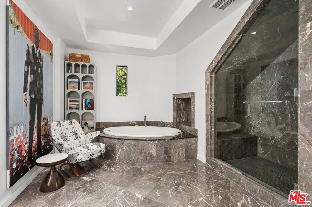 1501 Viewsite Terrace Los Angeles, CA 90069