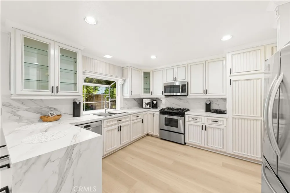 54 Willow Tree Irvine, CA 92612