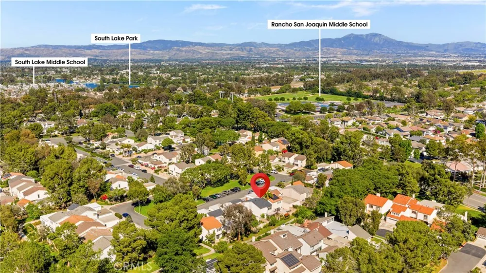 54 Willow Tree Irvine, CA 92612