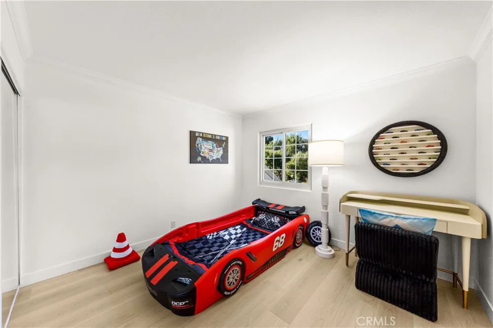 54 Willow Tree Irvine, CA 92612