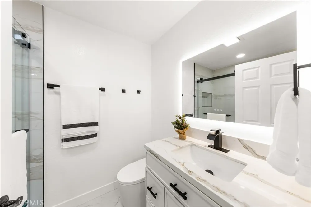 54 Willow Tree Irvine, CA 92612