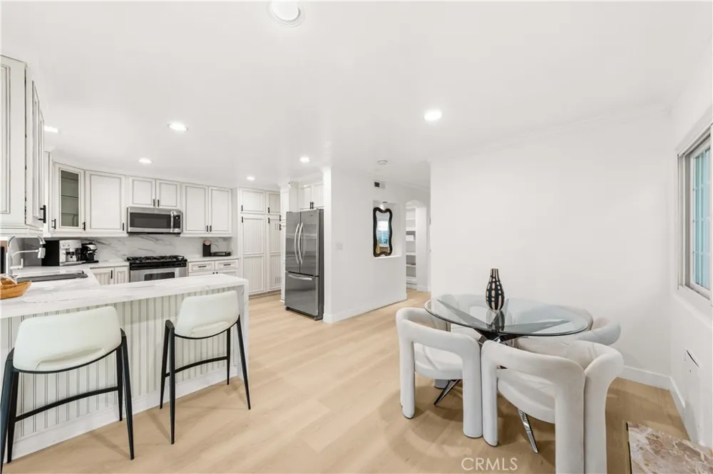 54 Willow Tree Irvine, CA 92612
