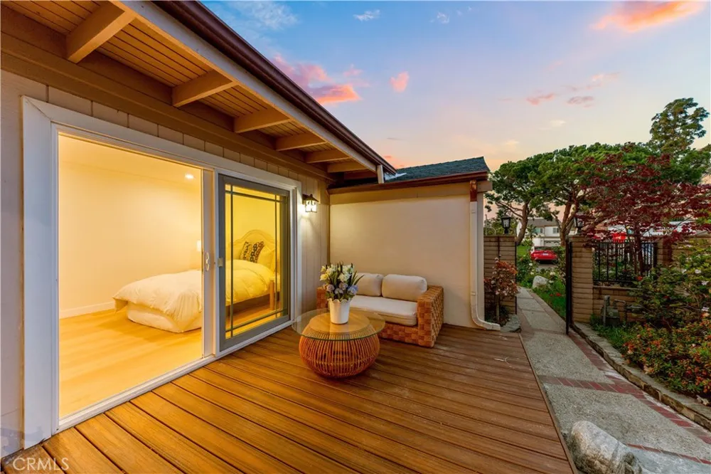 54 Willow Tree Irvine, CA 92612