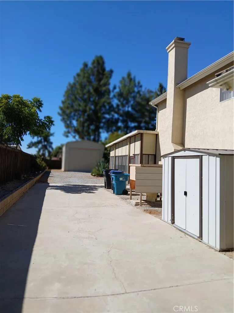 27877 Kalmia Moreno Valley, CA 92555