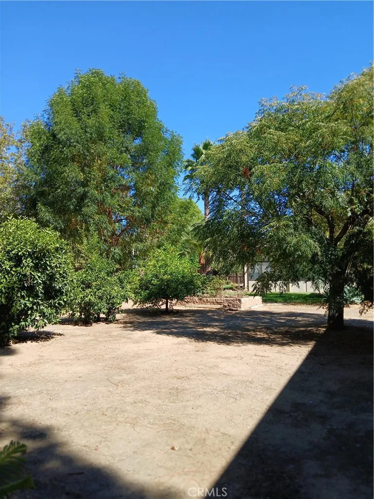 27877 Kalmia Moreno Valley, CA 92555