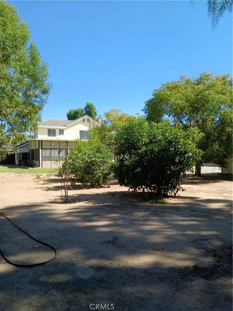 27877 Kalmia Moreno Valley, CA 92555