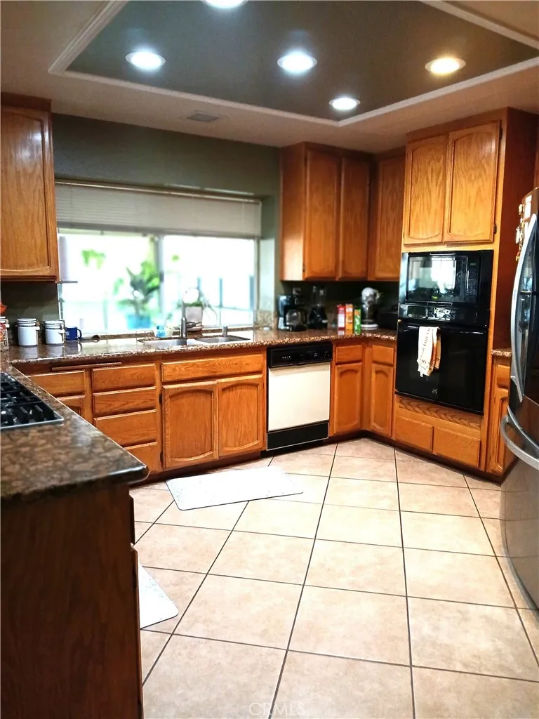 27877 Kalmia Moreno Valley, CA 92555