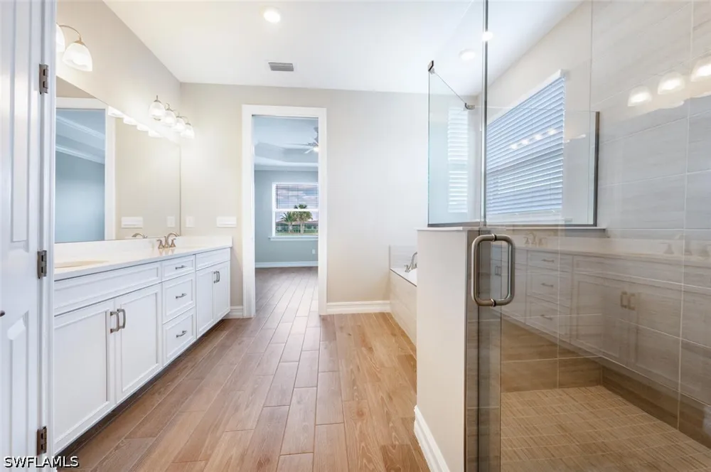 BAY ISLAND COURT Bonita Springs, FL 34135