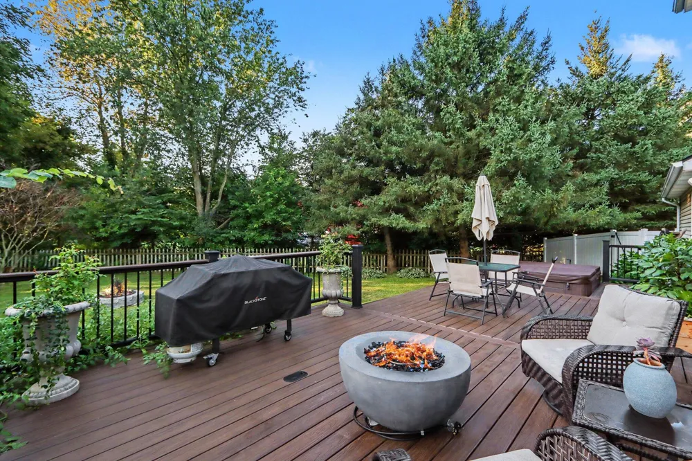 2963 Valley Glenn Circle Kalamazoo, MI 49004