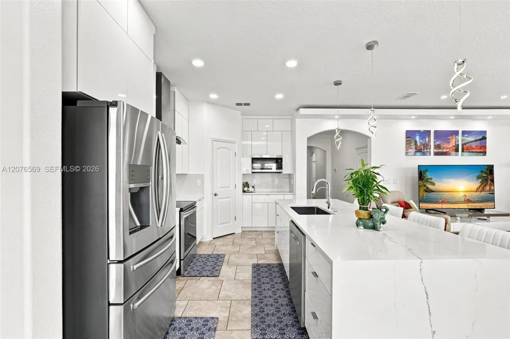 2050 Beacon Landing Circle Orlando, FL 32824