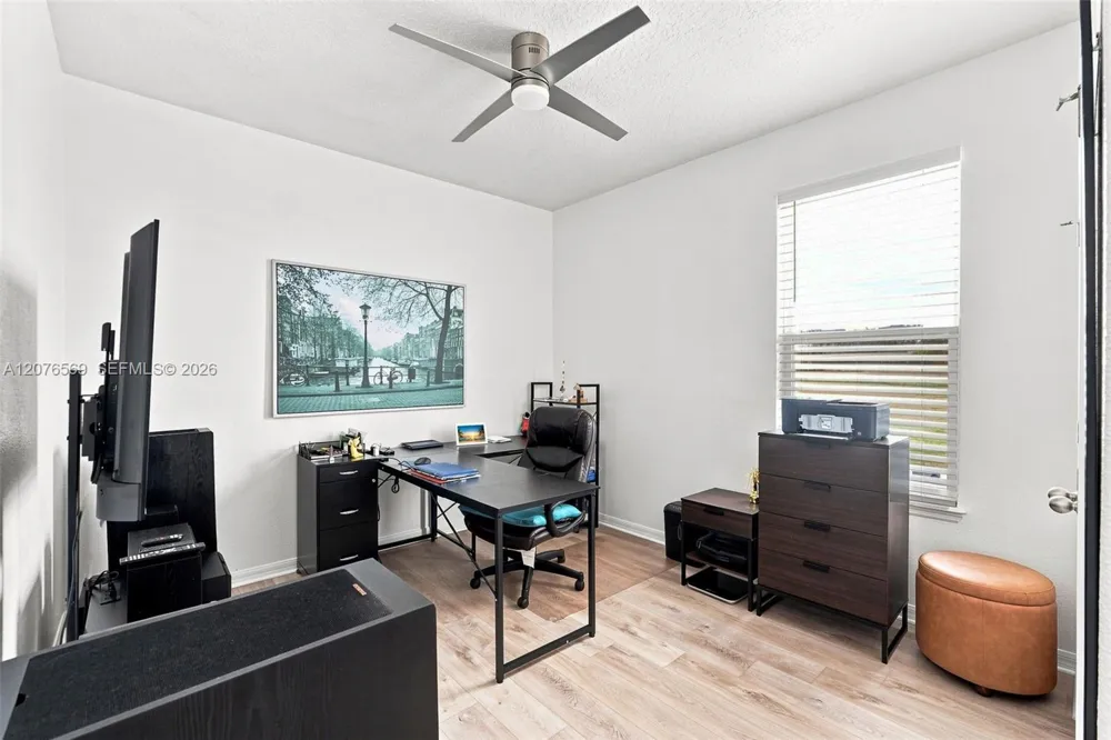 2050 Beacon Landing Circle Orlando, FL 32824