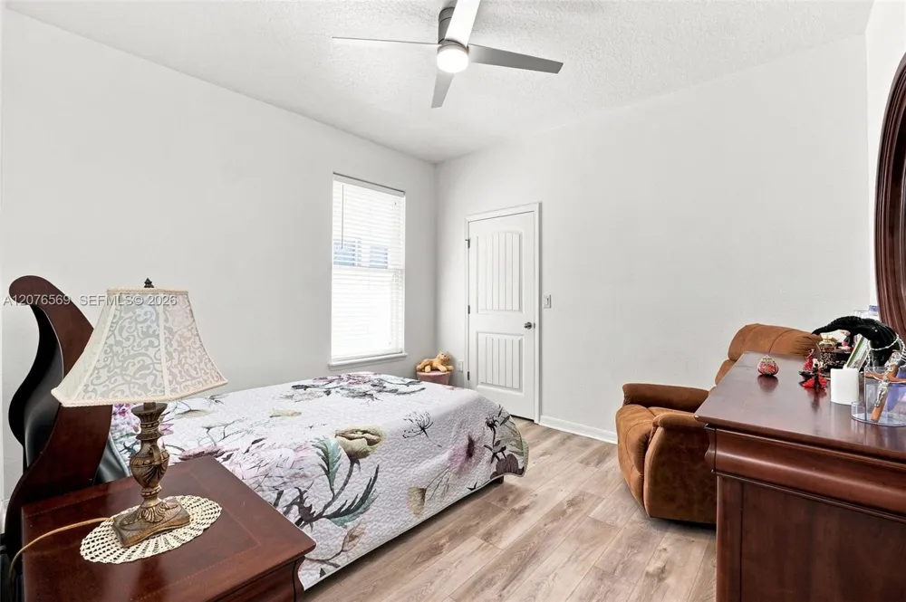 2050 Beacon Landing Circle Orlando, FL 32824