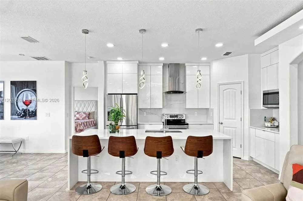 2050 Beacon Landing Circle Orlando, FL 32824