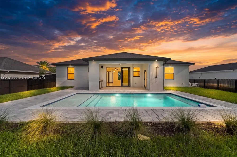 1609 NW 16th Ter Cape Coral, FL 33993