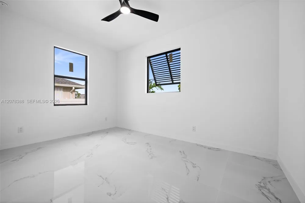 1609 NW 16th Ter Cape Coral, FL 33993