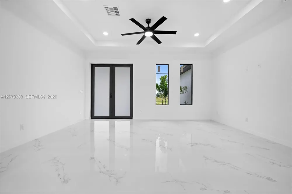 1609 NW 16th Ter Cape Coral, FL 33993