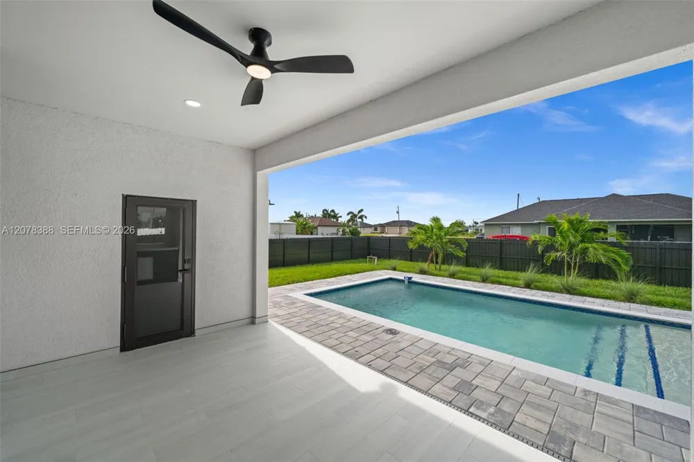1609 NW 16th Ter Cape Coral, FL 33993