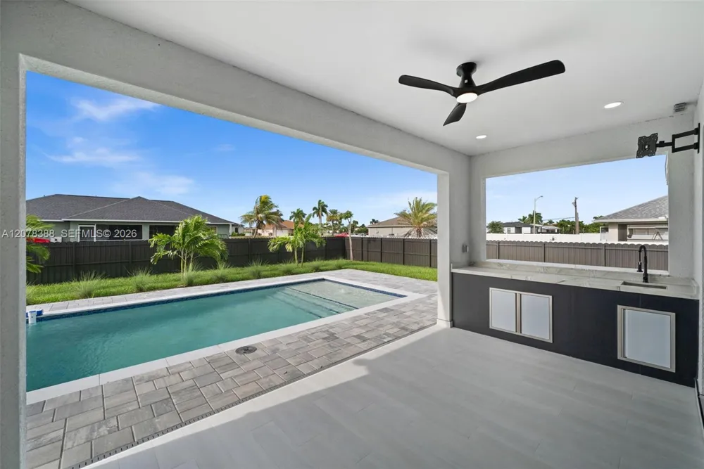 1609 NW 16th Ter Cape Coral, FL 33993