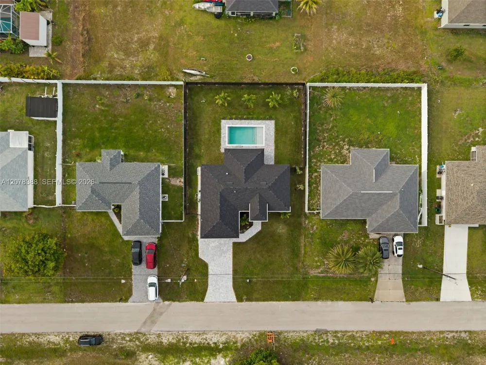1609 NW 16th Ter Cape Coral, FL 33993