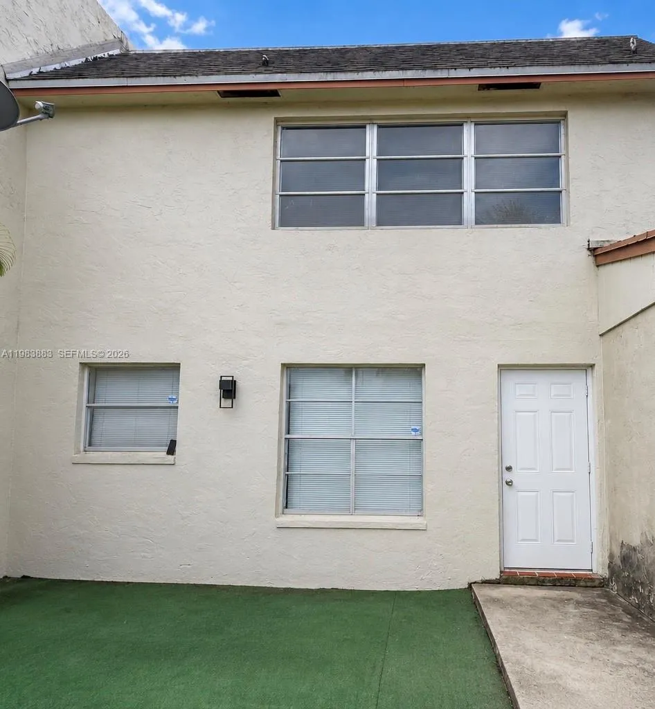 6593 Boulevard Of Champions North Lauderdale, FL 33068