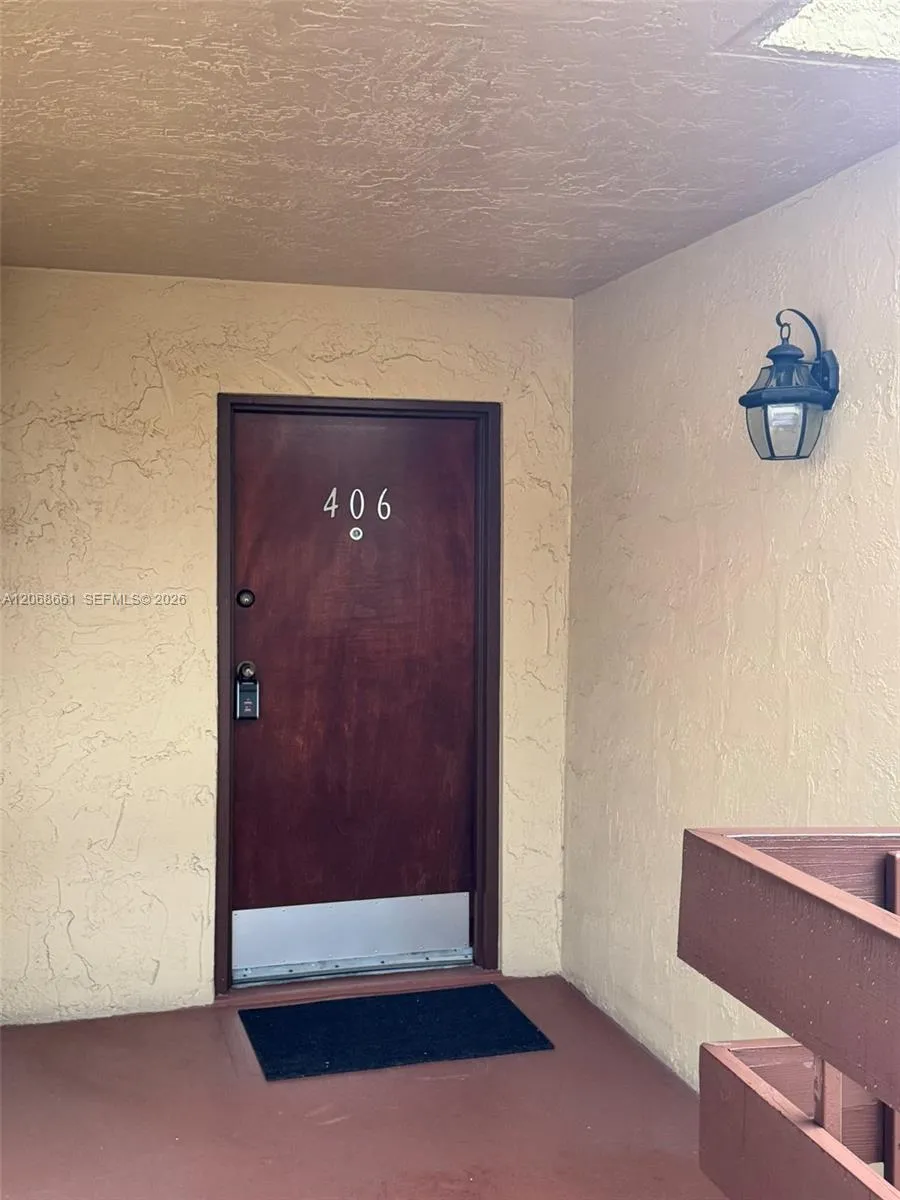 9022 SW 123rd Ct #O406 Miami, FL 33186
